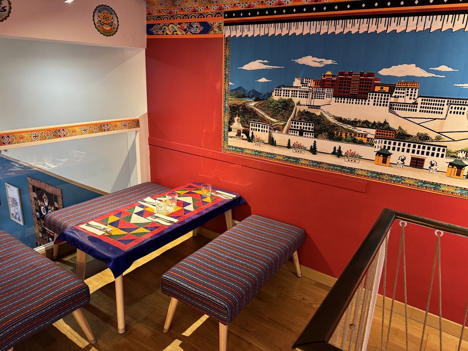 Zomsa འཛོམས་ས།, restaurant à Strasbourg