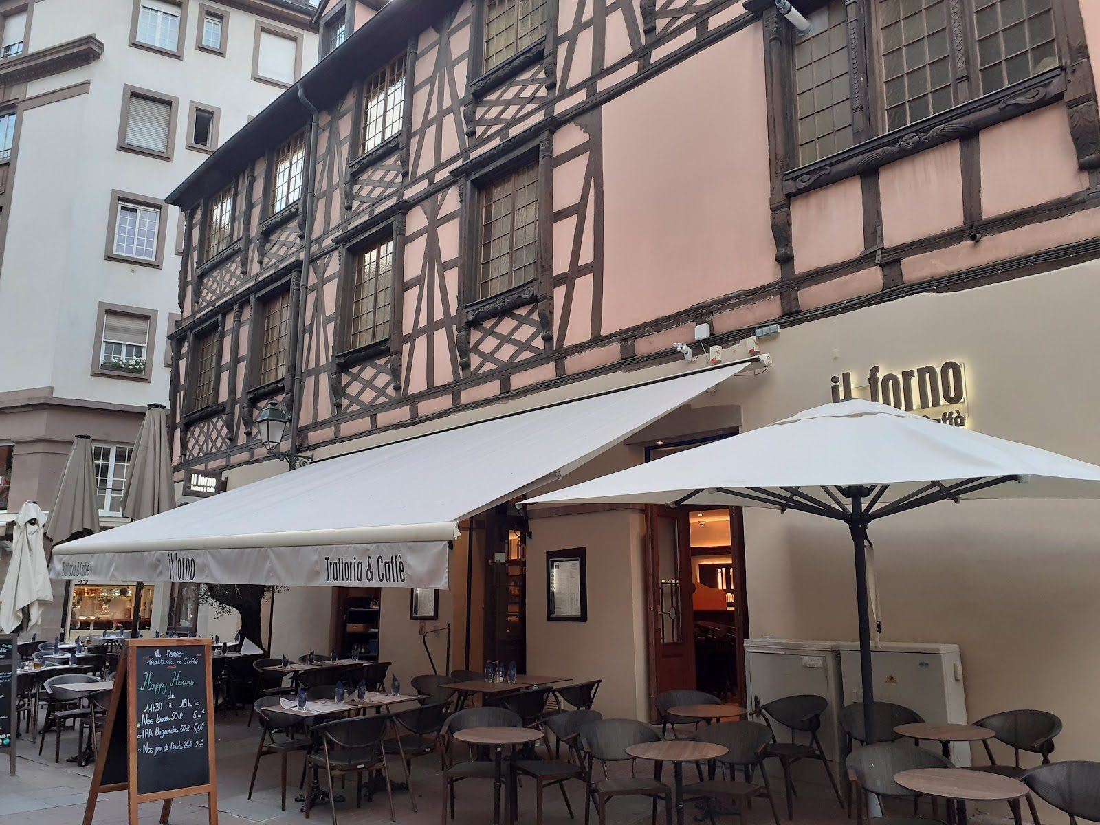 Trattoria Il Forno, restaurant à Strasbourg